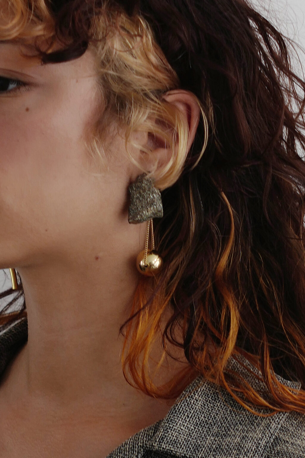 Earrings 0005 — view 1