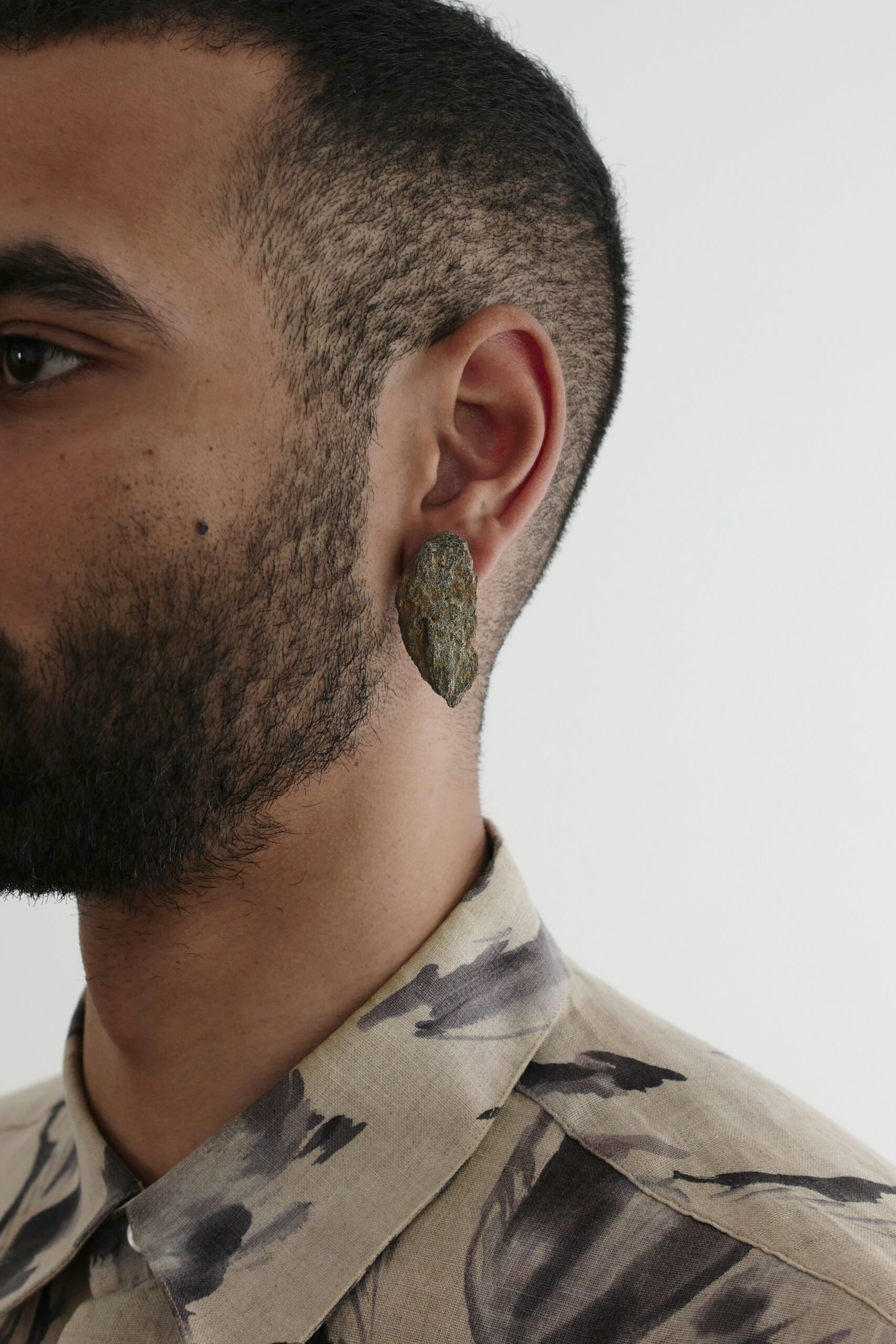 Earrings 00010 — view 4