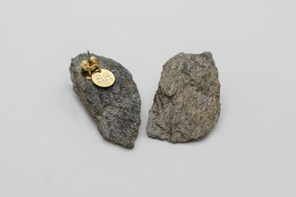 Earrings 00010 — view 3