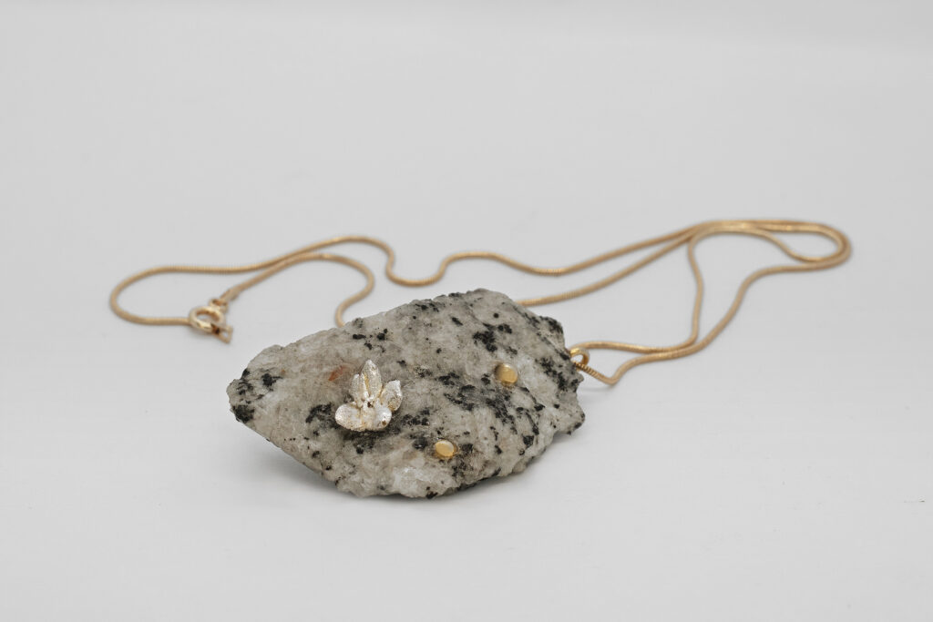 Collar 00021 — view 3