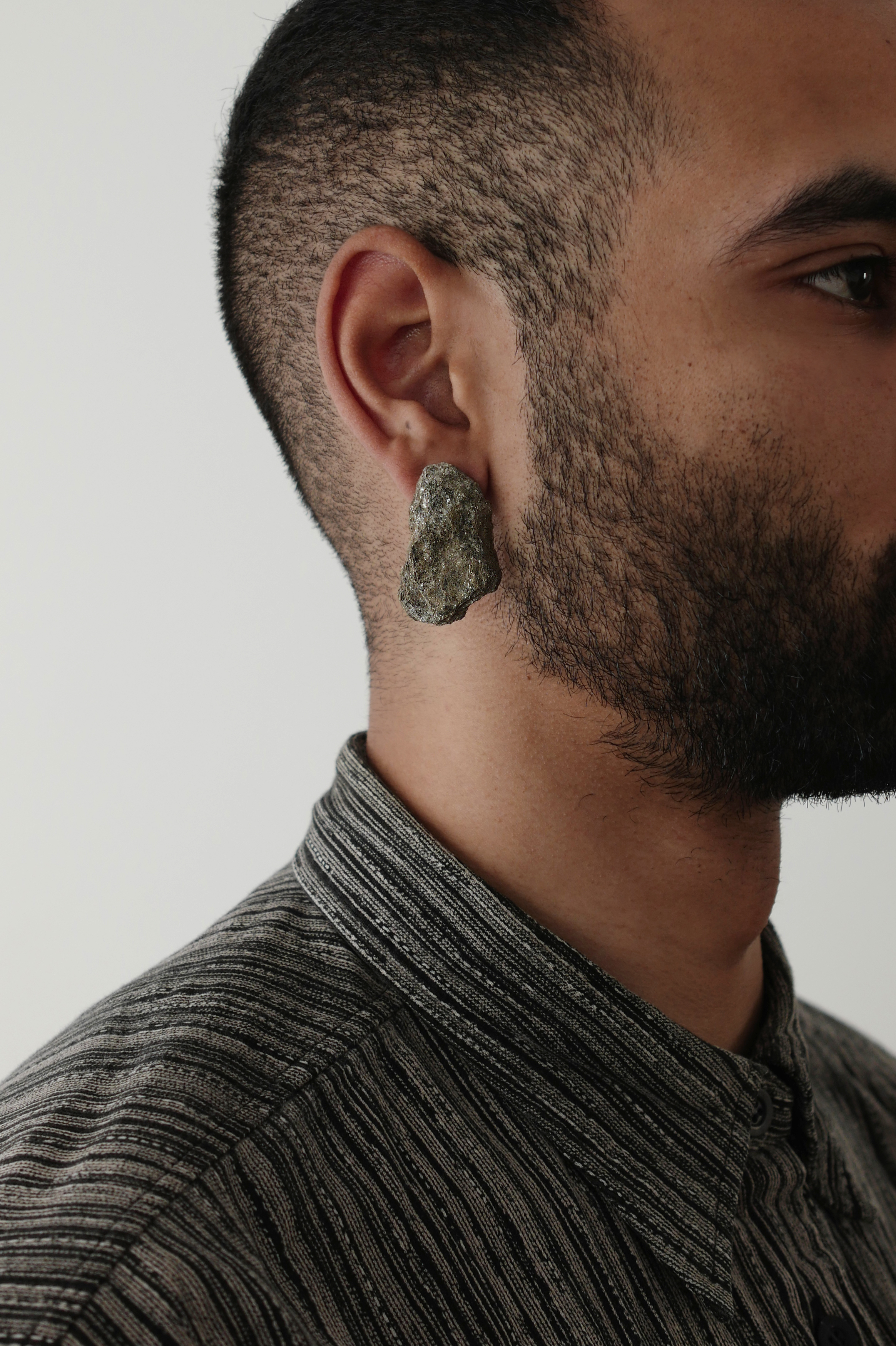 Earrings 0002 — view 4